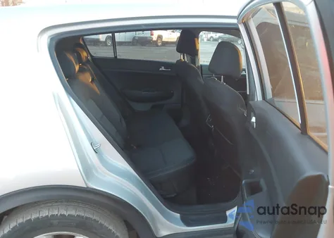 2017 Kia Sportage Lx z USA, uszkodzony, nr VIN KNDPMCAC8H7238890